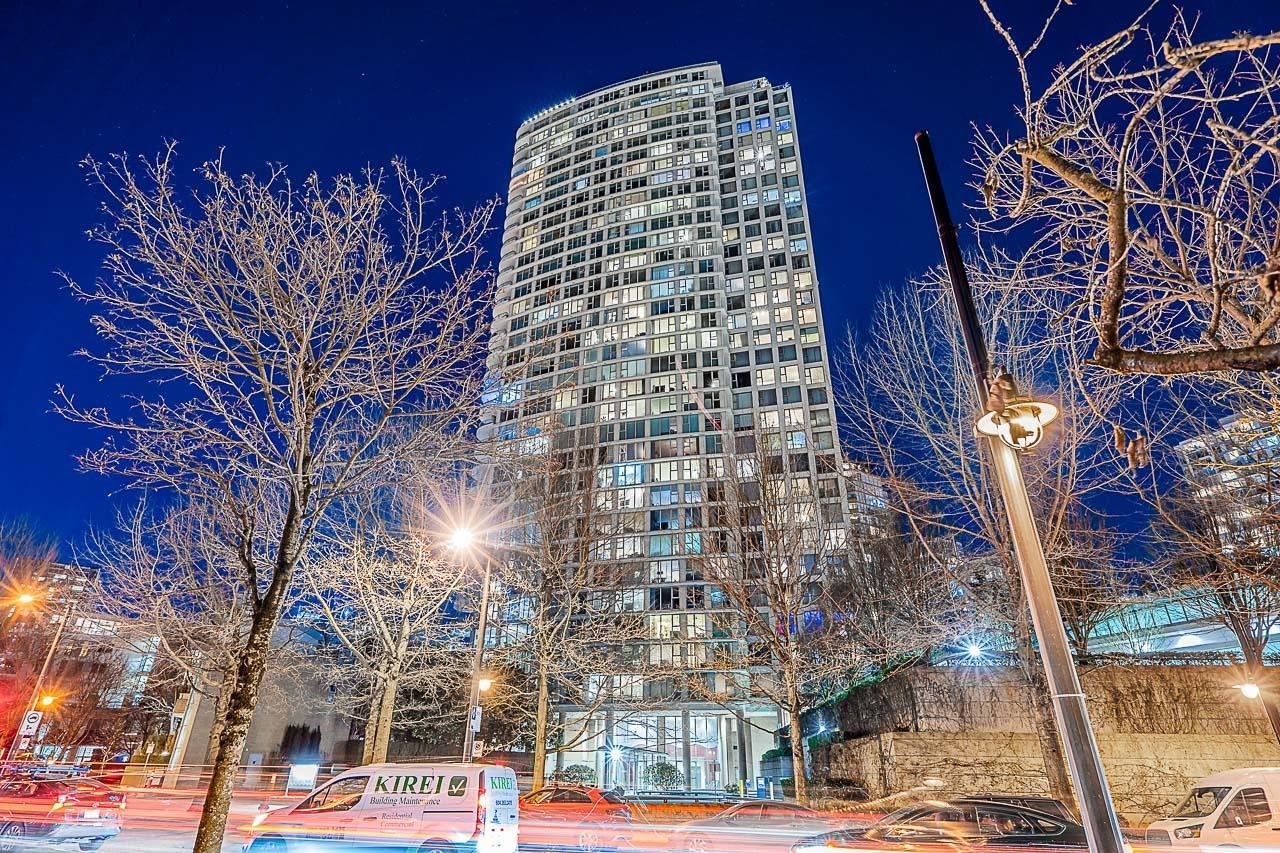Property Photo: 1009 Expo Boulevard 1909 BC V6Z 2V9