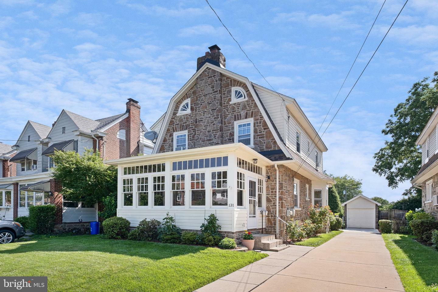 Property Photo: 131 E Parkway Avenue 120 PA 19013