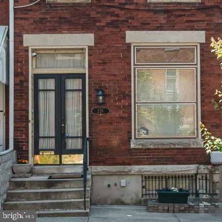 Property Photo:  235 Hamilton Street  PA 17102 