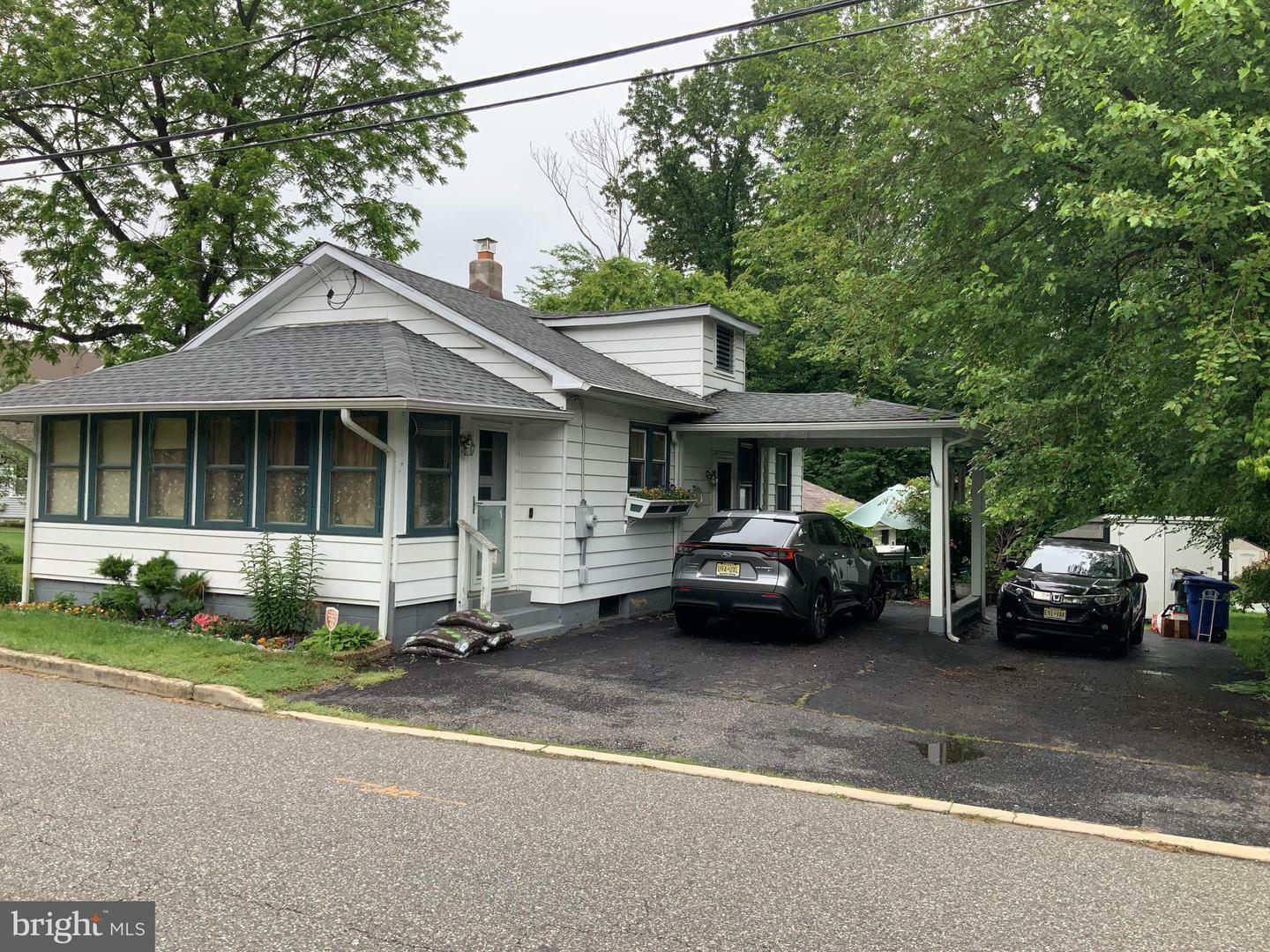 Property Photo: 52 Thorntown Lane NJ 08505