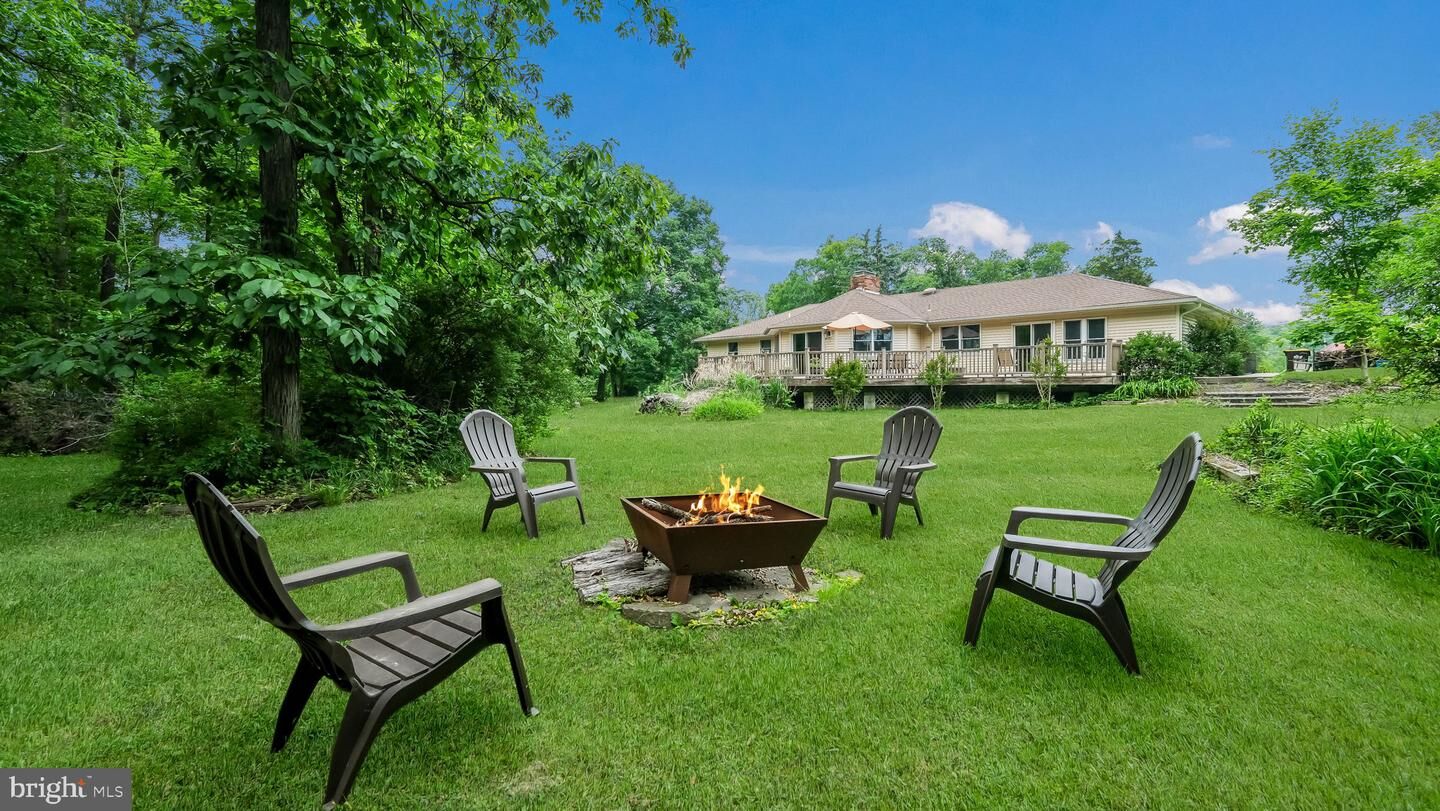 Property Photo:  18 Harder Road  PA 18969