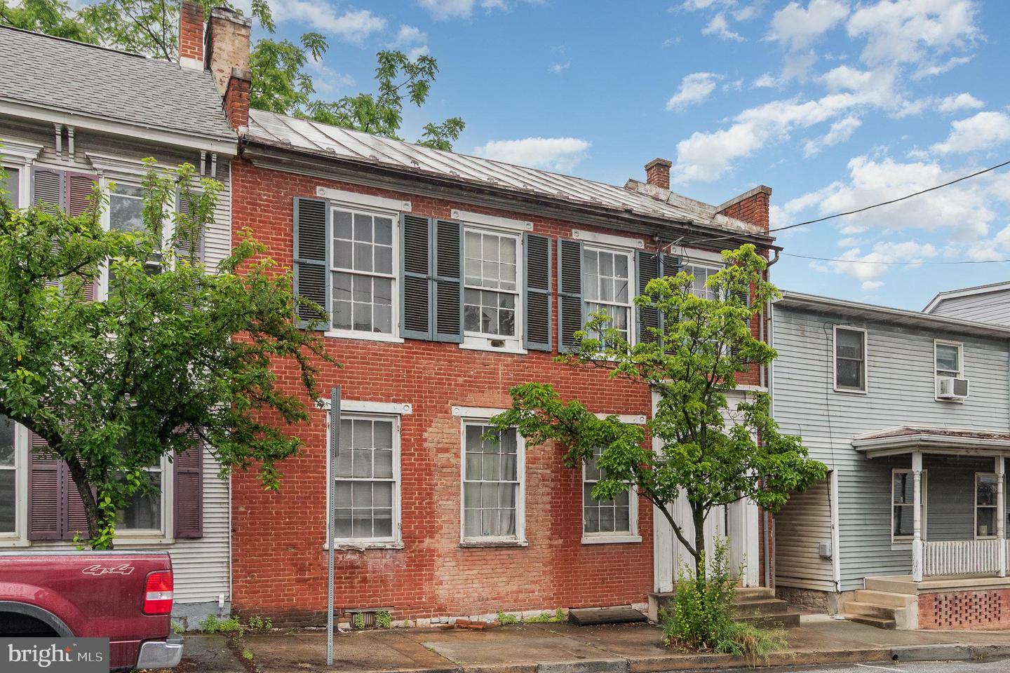 Property Photo: 21 E Main Street PA 17241