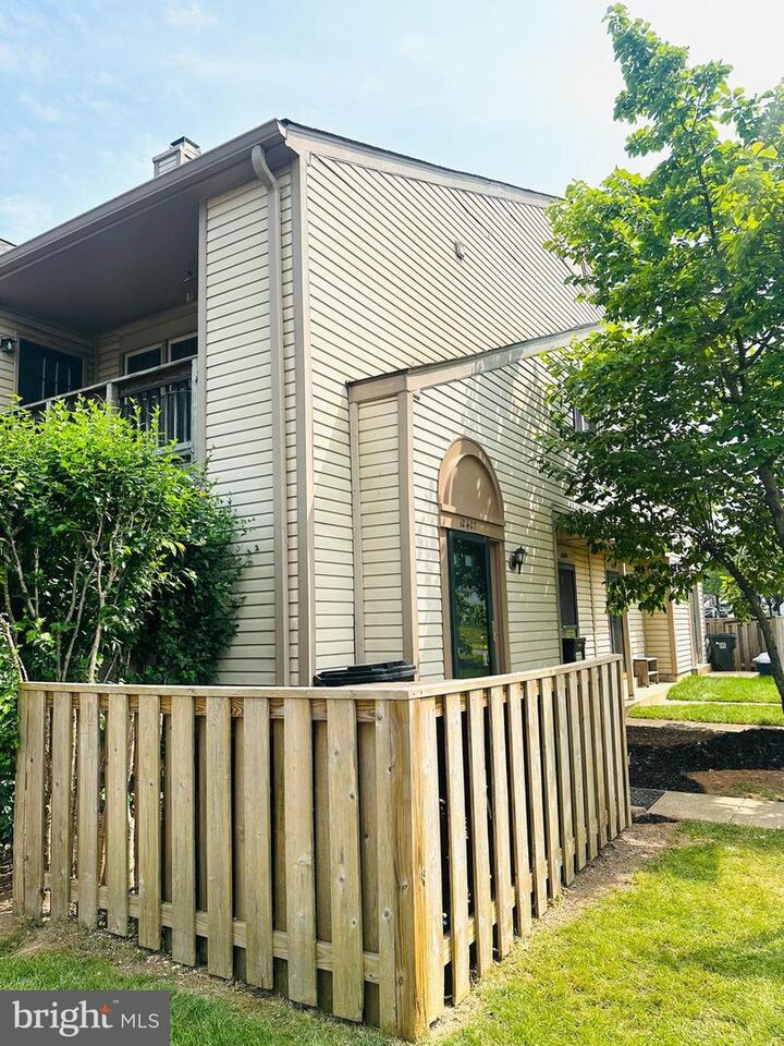 Property Photo:  10407 Paradise  VA 20109 