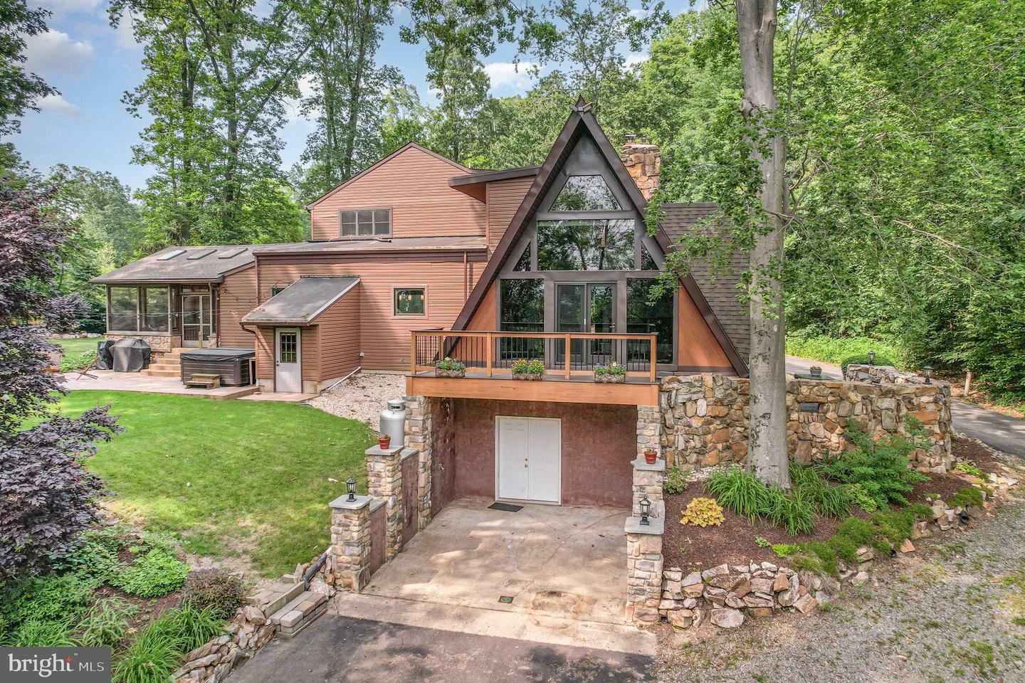 310 Indian Head Road  Columbia PA 17512 photo