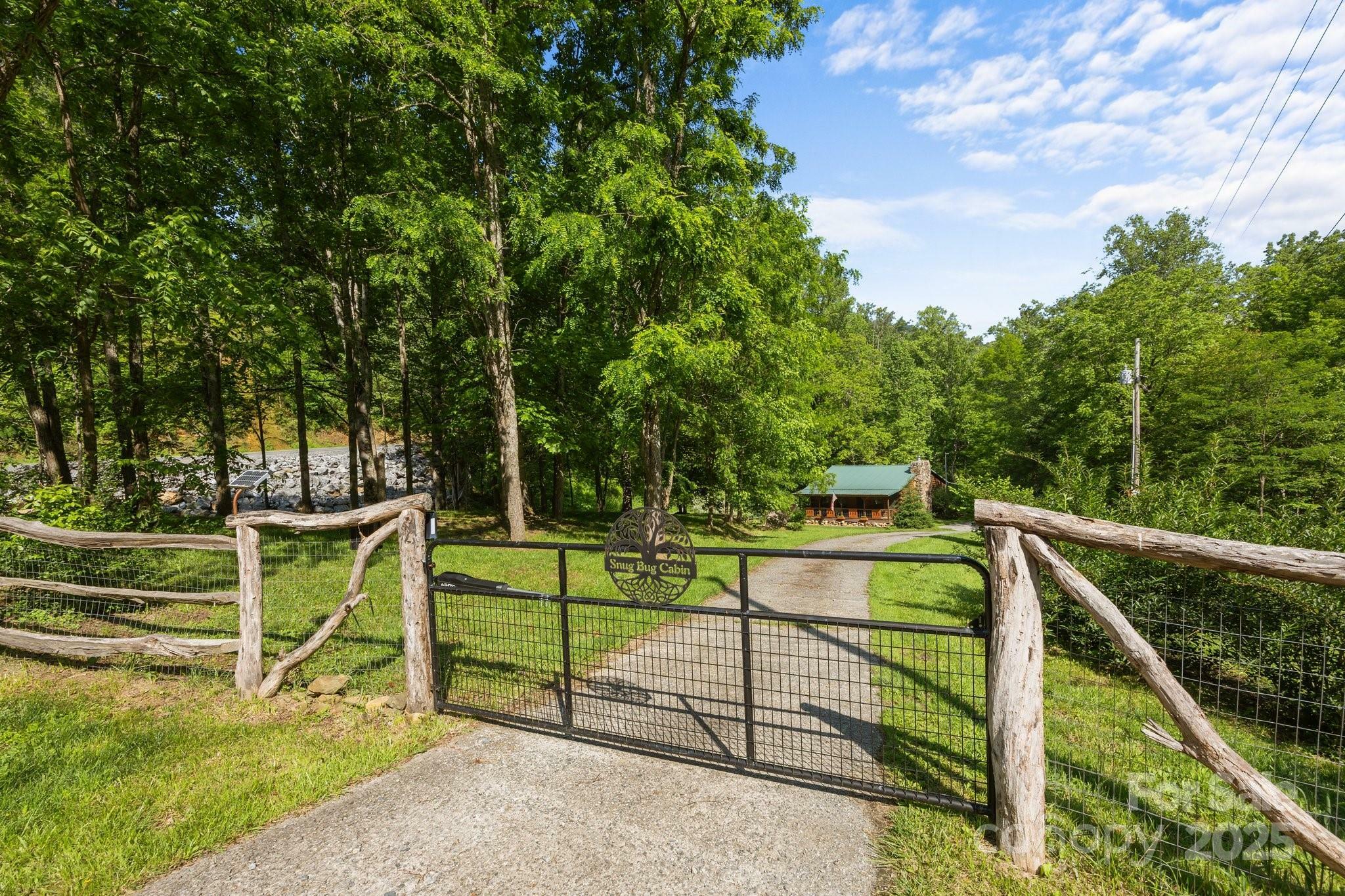Property Photo: 18560 Nc 209 Highway NC 28743