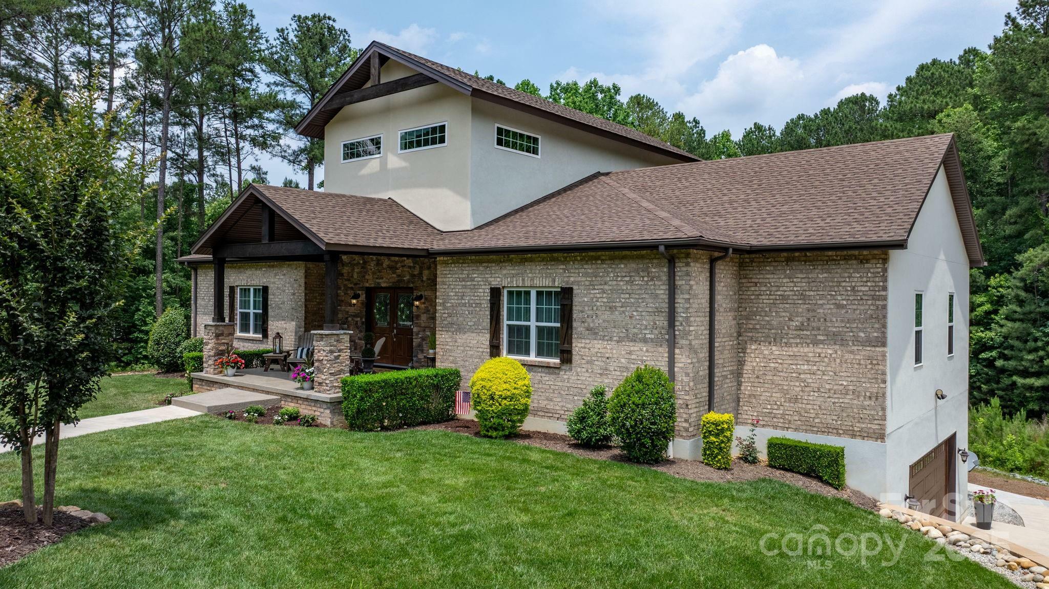 Property Photo: 4616 Gold Finch Drive NC 28037