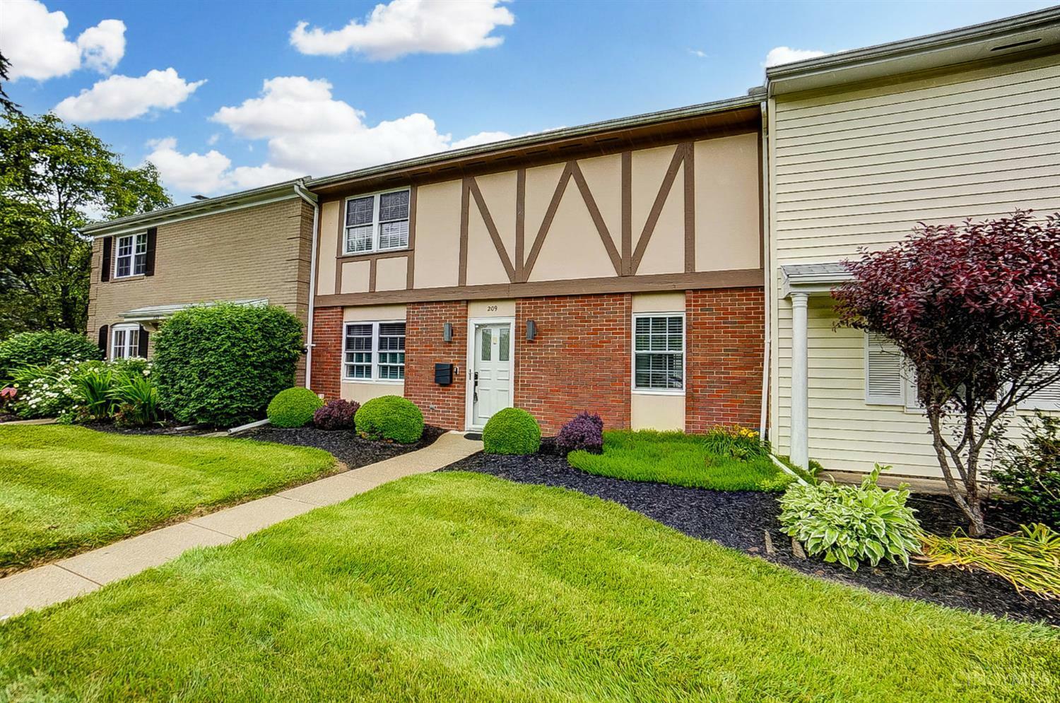 Property Photo: 209 Leyland Park Drive OH 45177