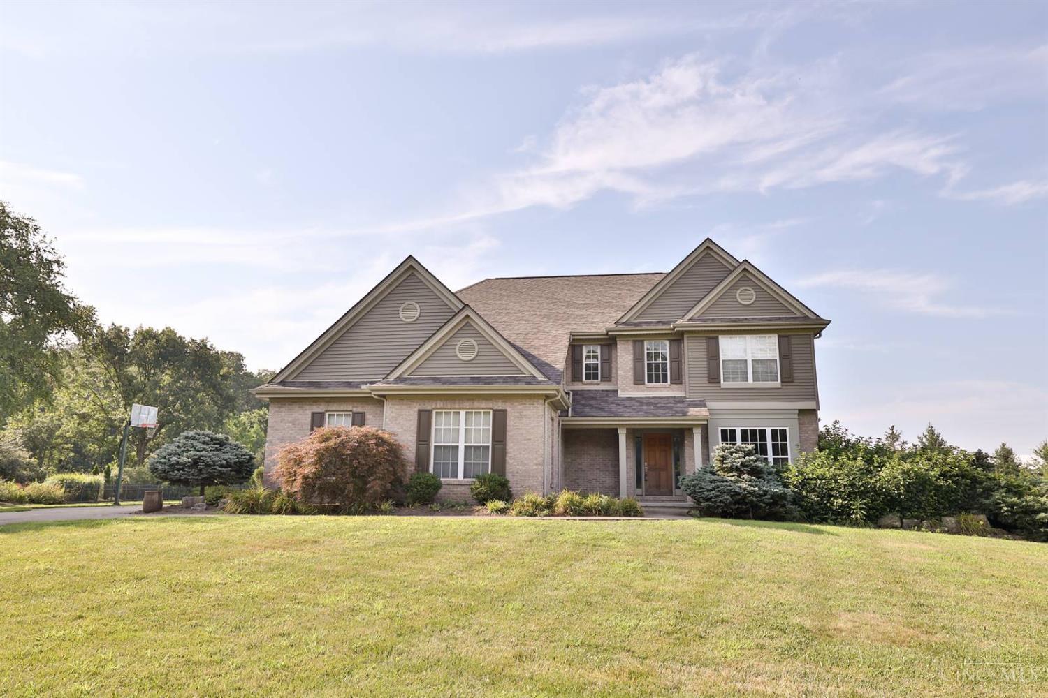 Property Photo: 415 Grandin Ridge Drive OH 45039