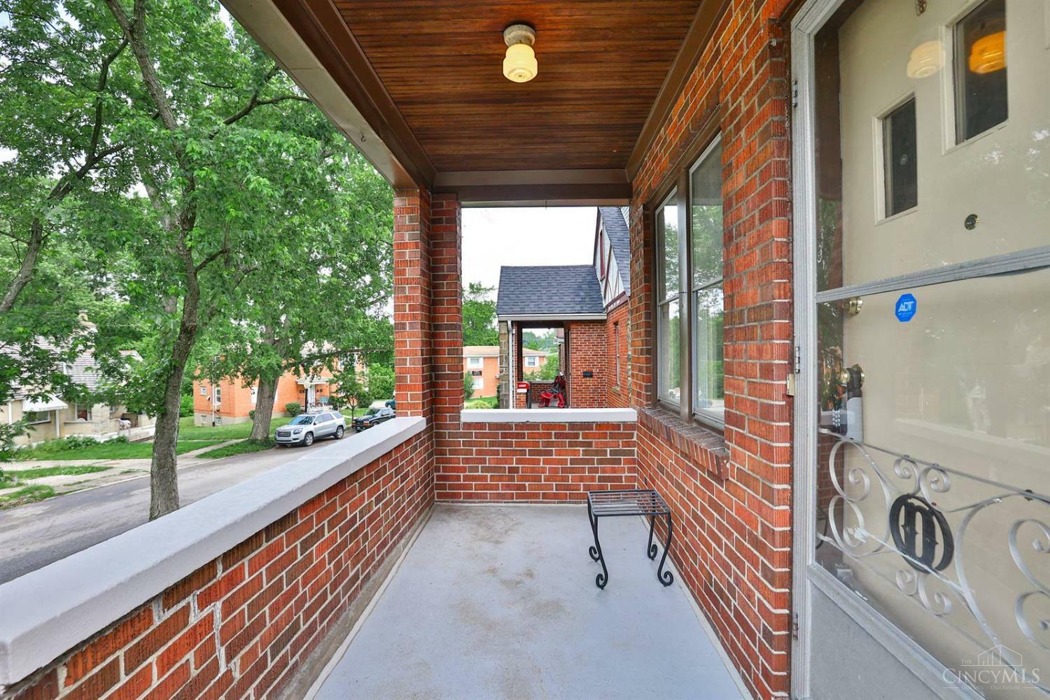 Property Photo: 3933 N Clerose Circle OH 45205