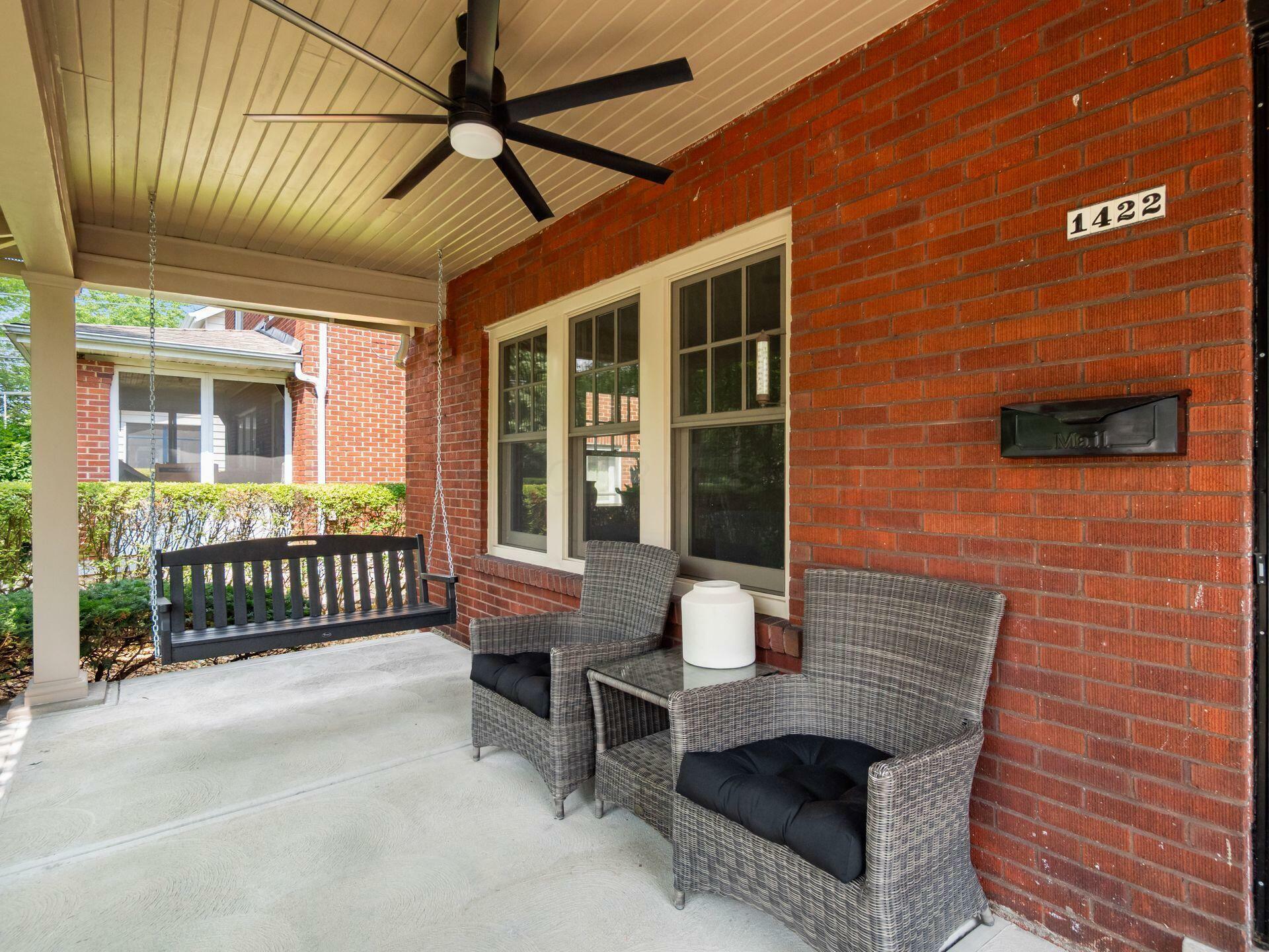 Property Photo: 1422 W 1st Avenue OH 43212