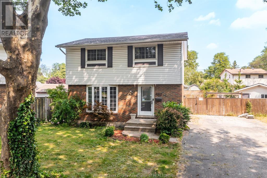 Property Photo: 3536 Wolfe Court ON N9C 2B7