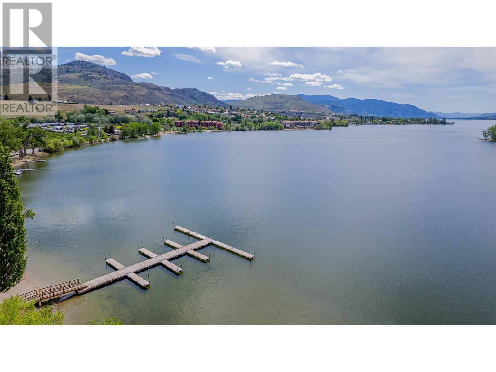 Property Photo: 5401 Lakeshore Drive 104 BC V0H 1V2