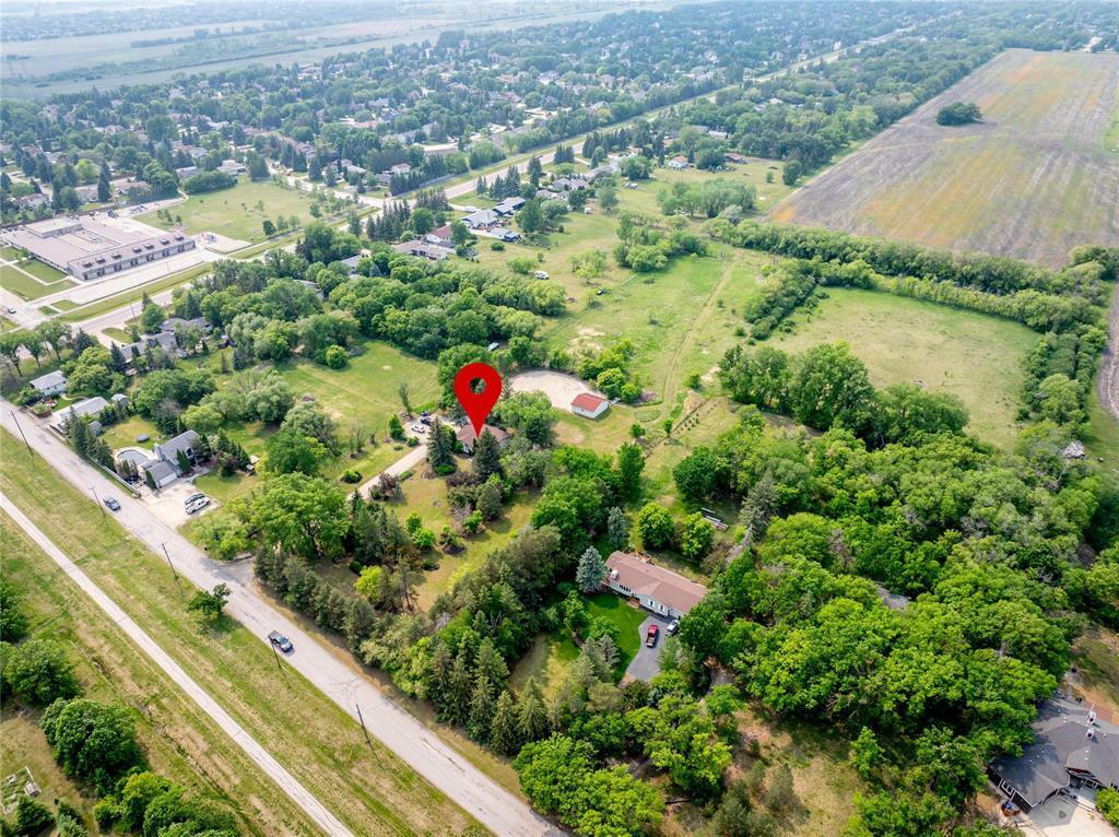 3300 Raleigh Street  Winnipeg MB R2E 1B9 photo