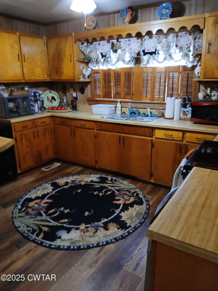Property Photo:  970 Clifton Road  TN 38372 