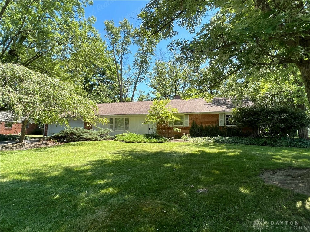 Property Photo: 536 Brandwynne Court OH 45459