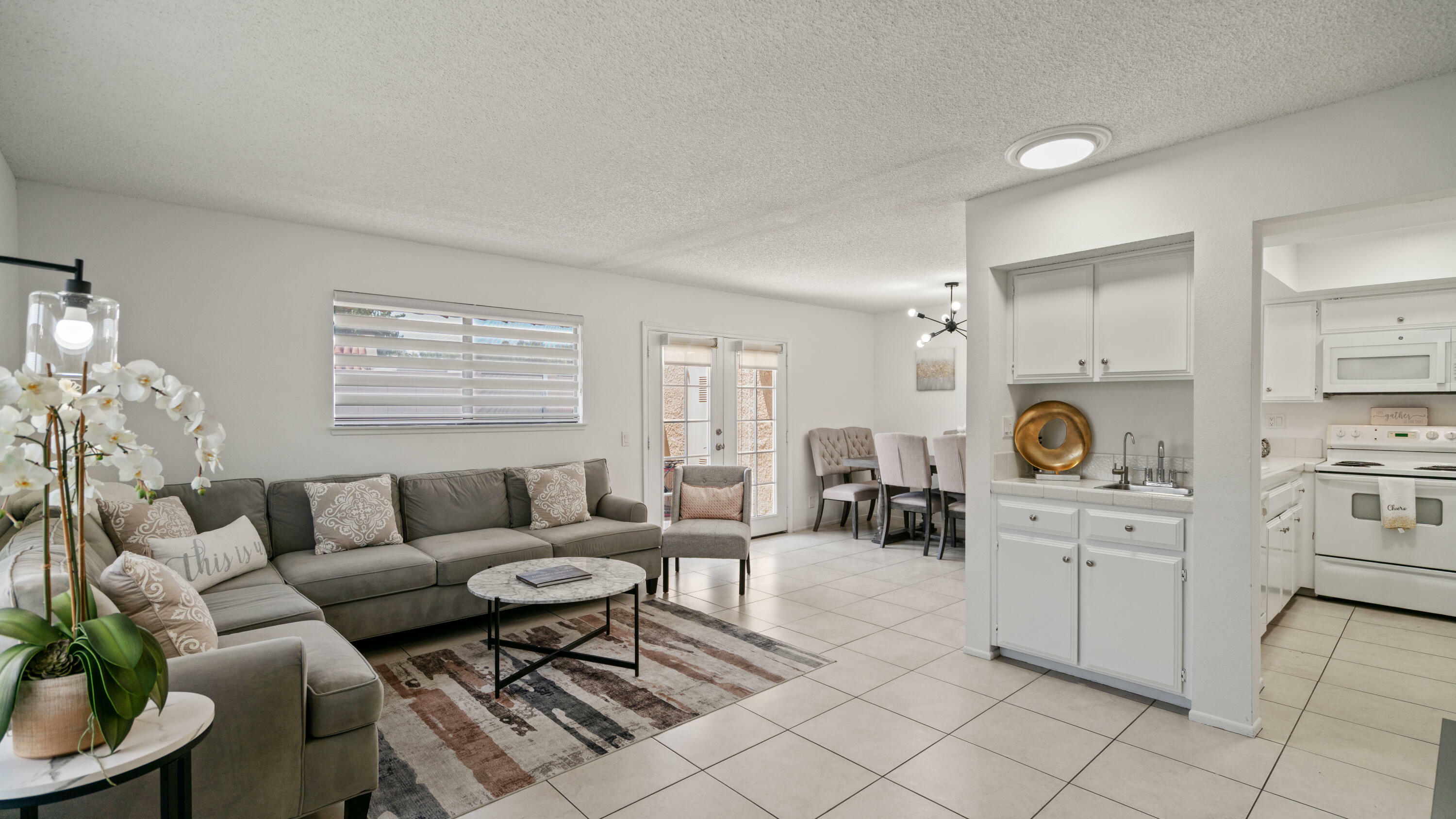 Property Photo: 35526 Feliz Court CA 92270