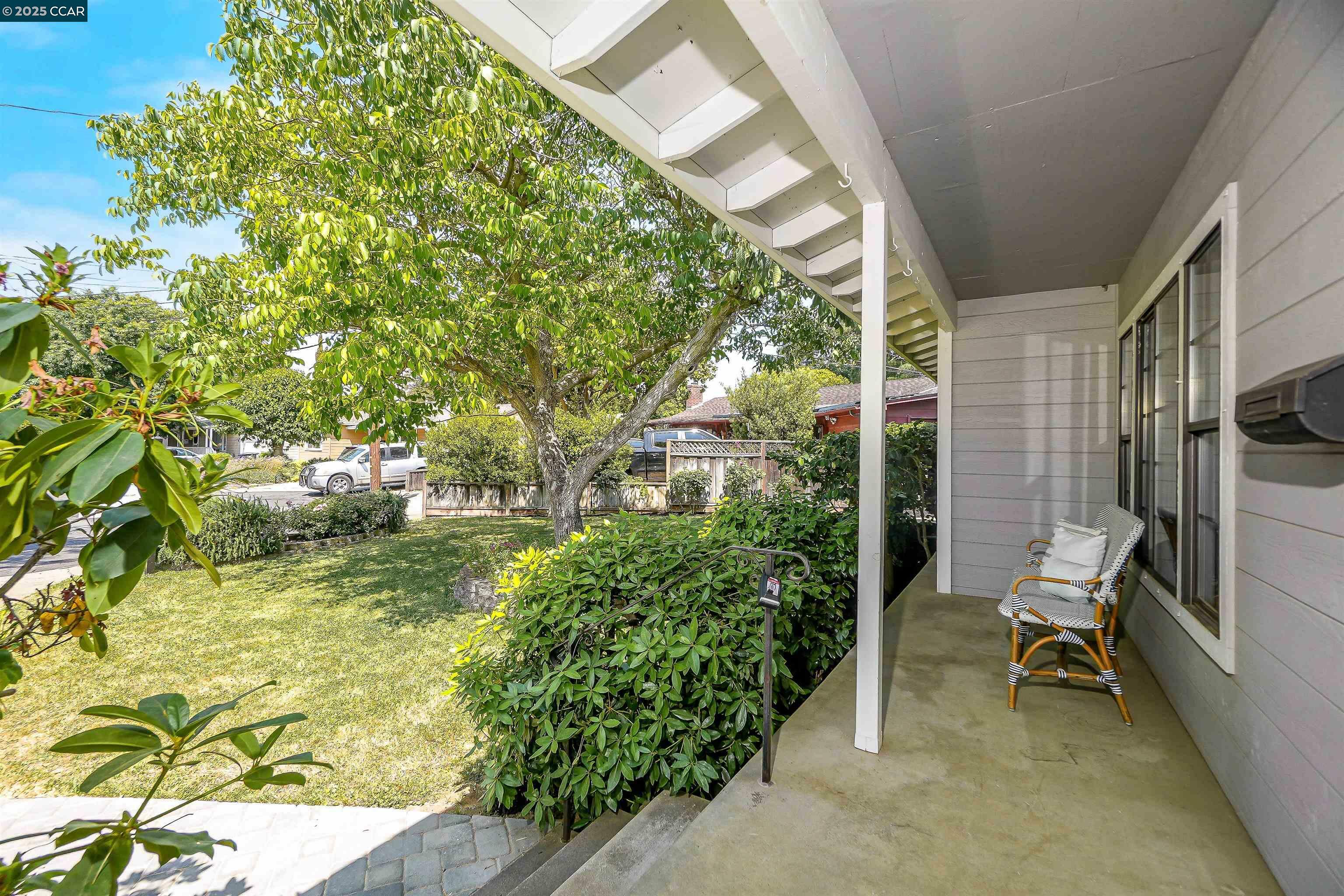 Property Photo: 160 Fabian Way CA 94518