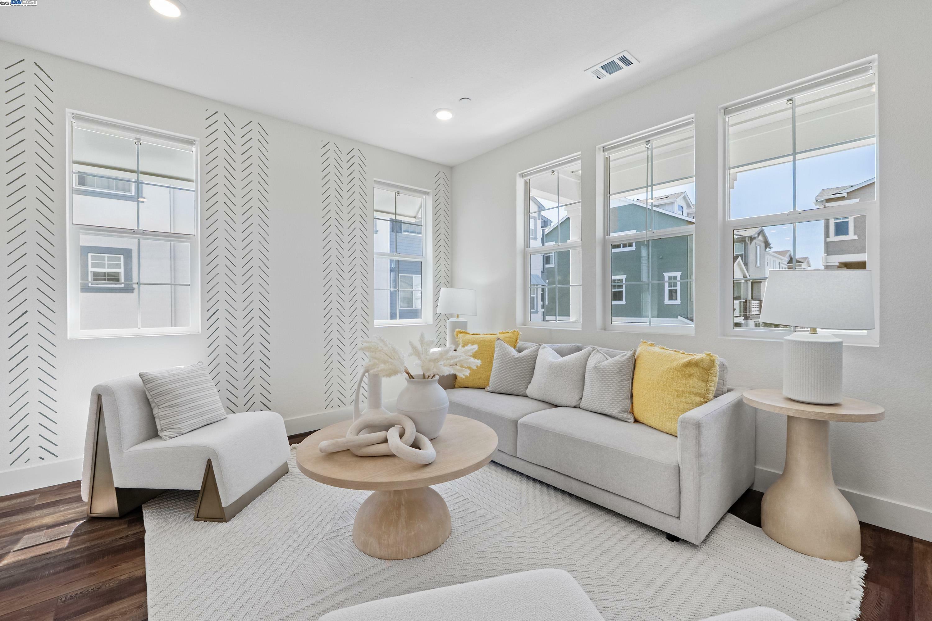 Property Photo:  37428 Bowline Rd  CA 94560 