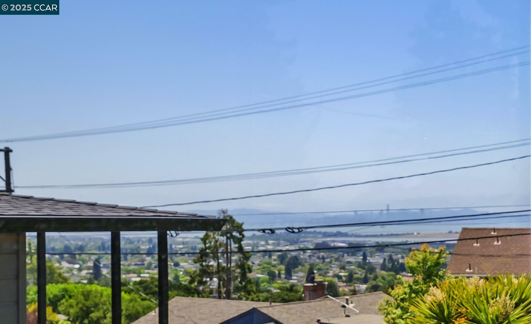Property Photo: 69 Stratford CA 94707