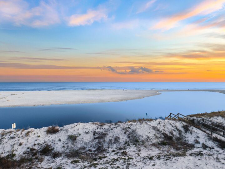 Property Photo: 299 Old Beach Road FL 32459