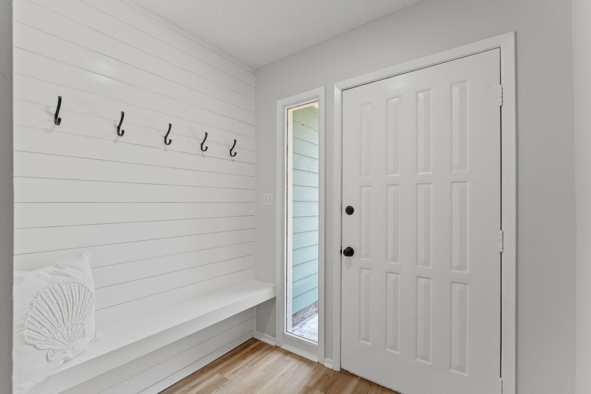 Property Photo: 3 NW Deal Avenue D FL 32548