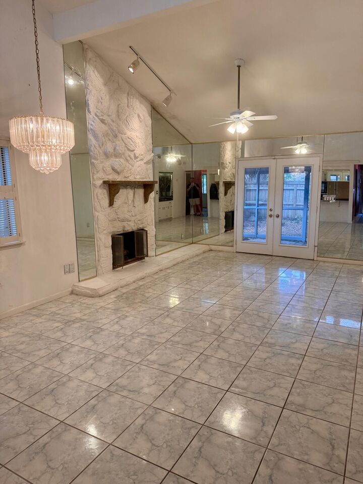 6077 Hilburn Road  Pensacola FL 32504 photo