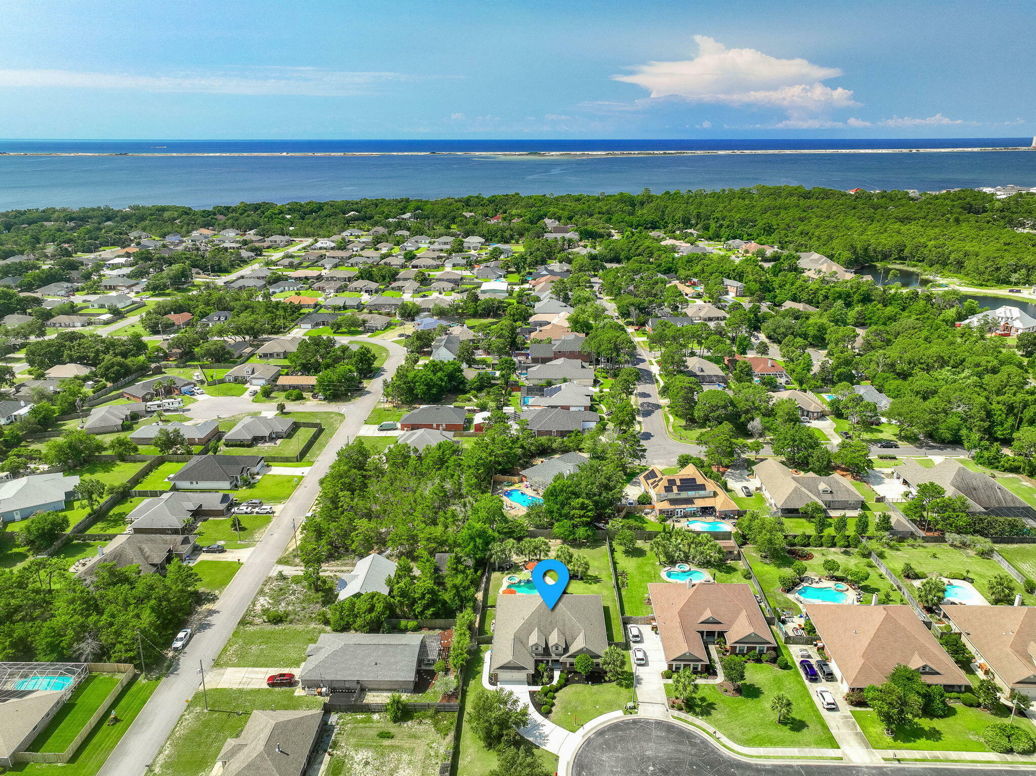 Property Photo: 4295 Graceful Court FL 32563