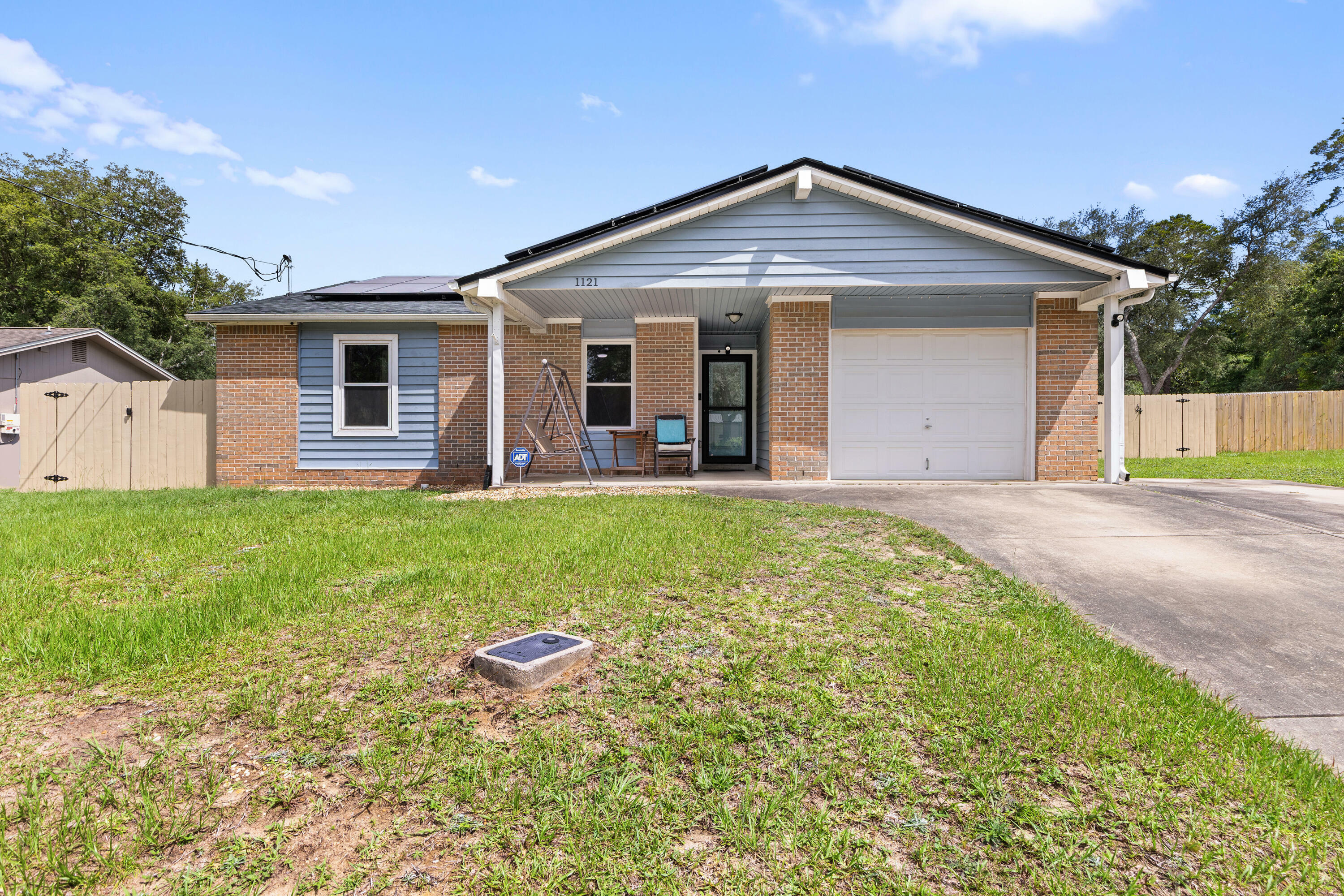 Property Photo:  1121 37th Street  FL 32578 