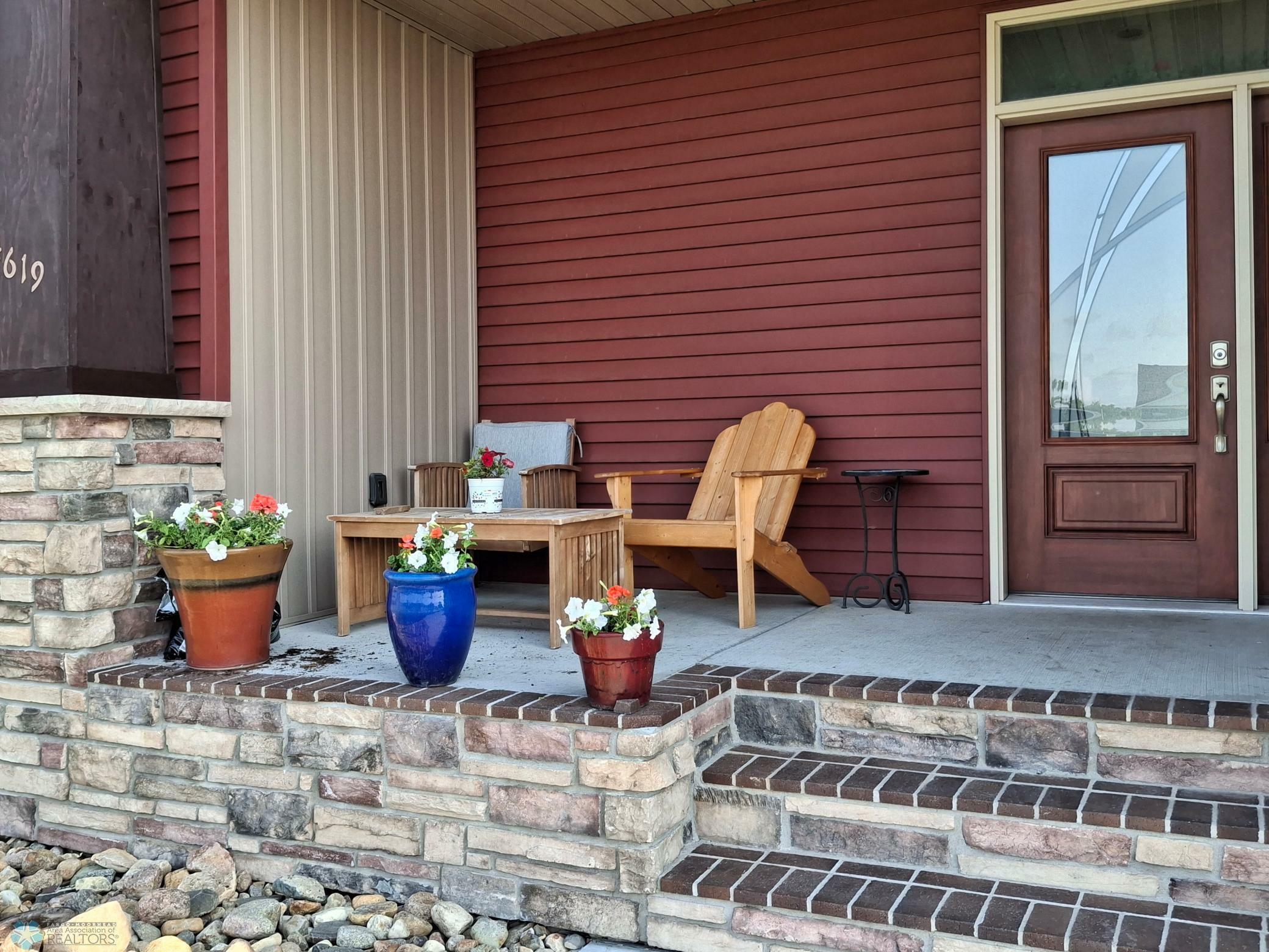 Property Photo: 4619 38 1/2 Avenue N ND 58102
