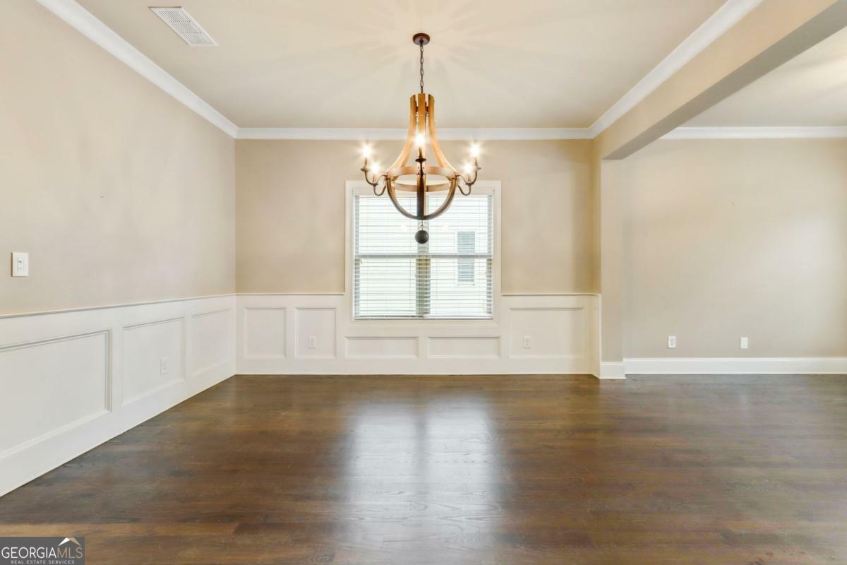 Property Photo: 3821 Chamblee Dunwoody Road GA 30341