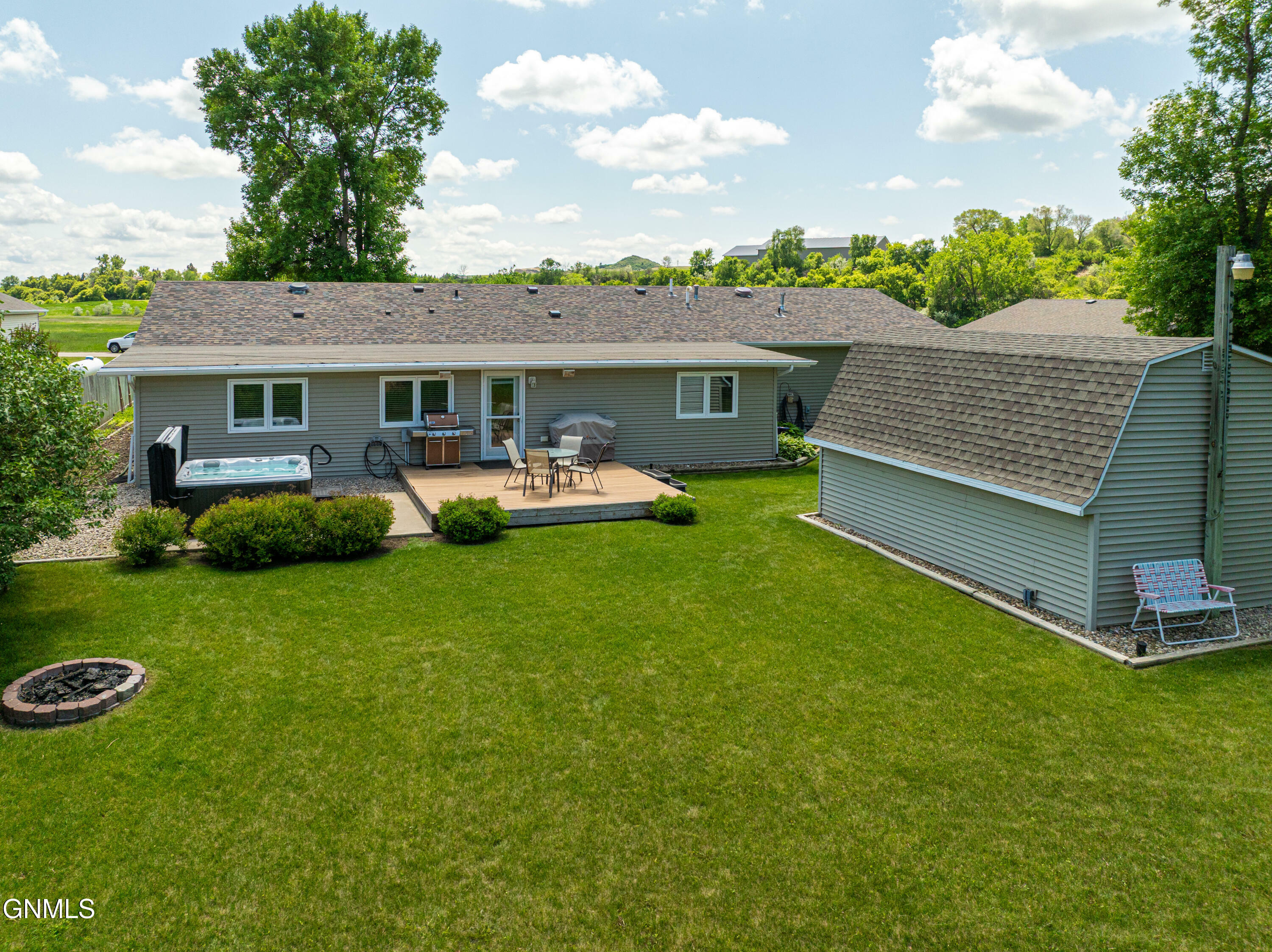 Property Photo: 508 Rosie Lane N ND 58554