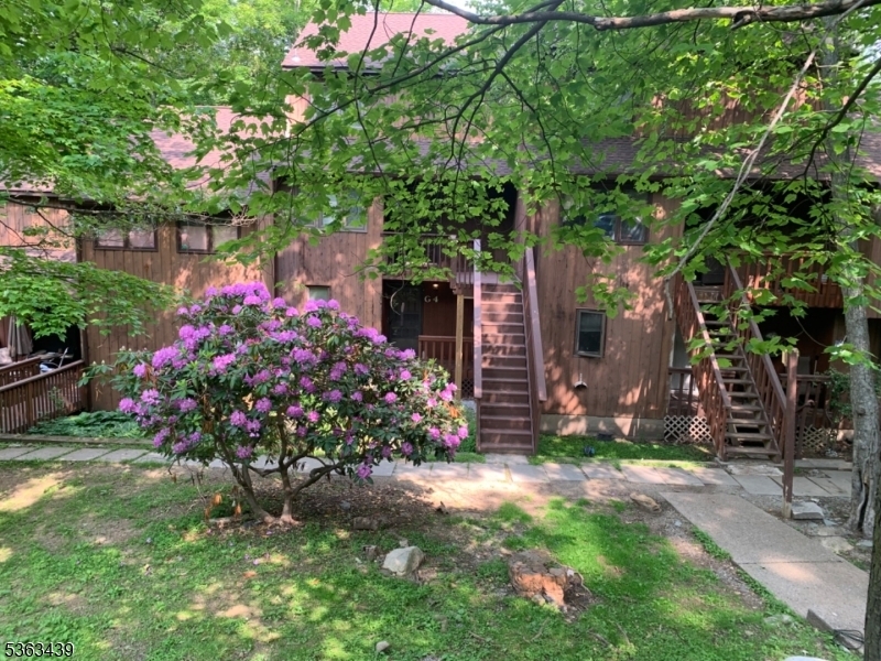 Property Photo: 17 Village Way 4 NJ 07462