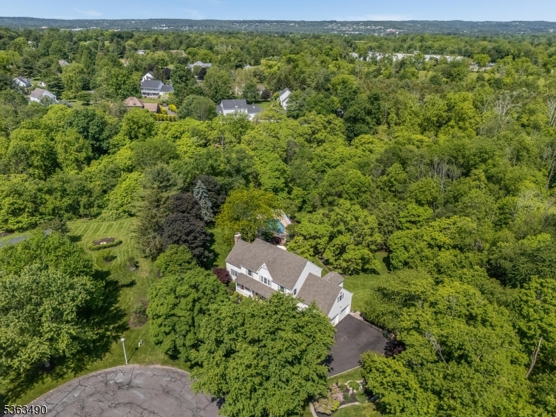 Property Photo: 5 Fisher Ct NJ 08822