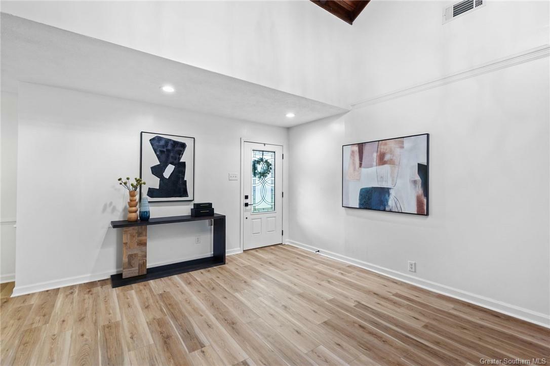 Property Photo:  1540 N Chateau Circle  LA 70605 