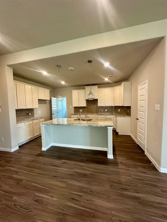 Property Photo:  3004 Chestnut Lane  TX 77423 