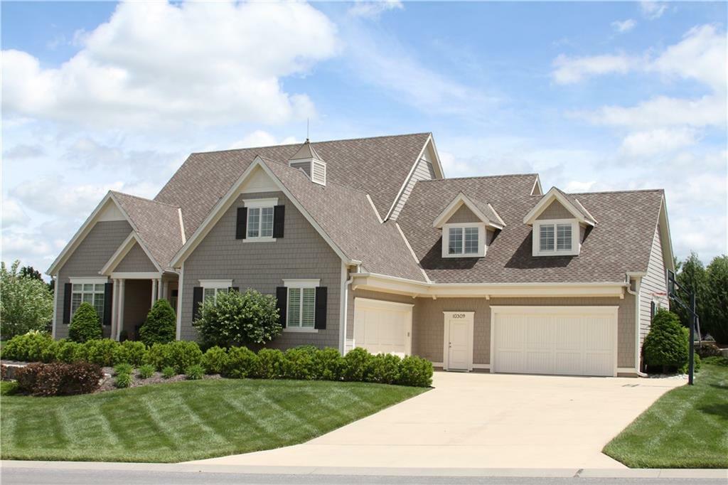 Property Photo:  10309 S Oakcrest Lane  KS 66061 