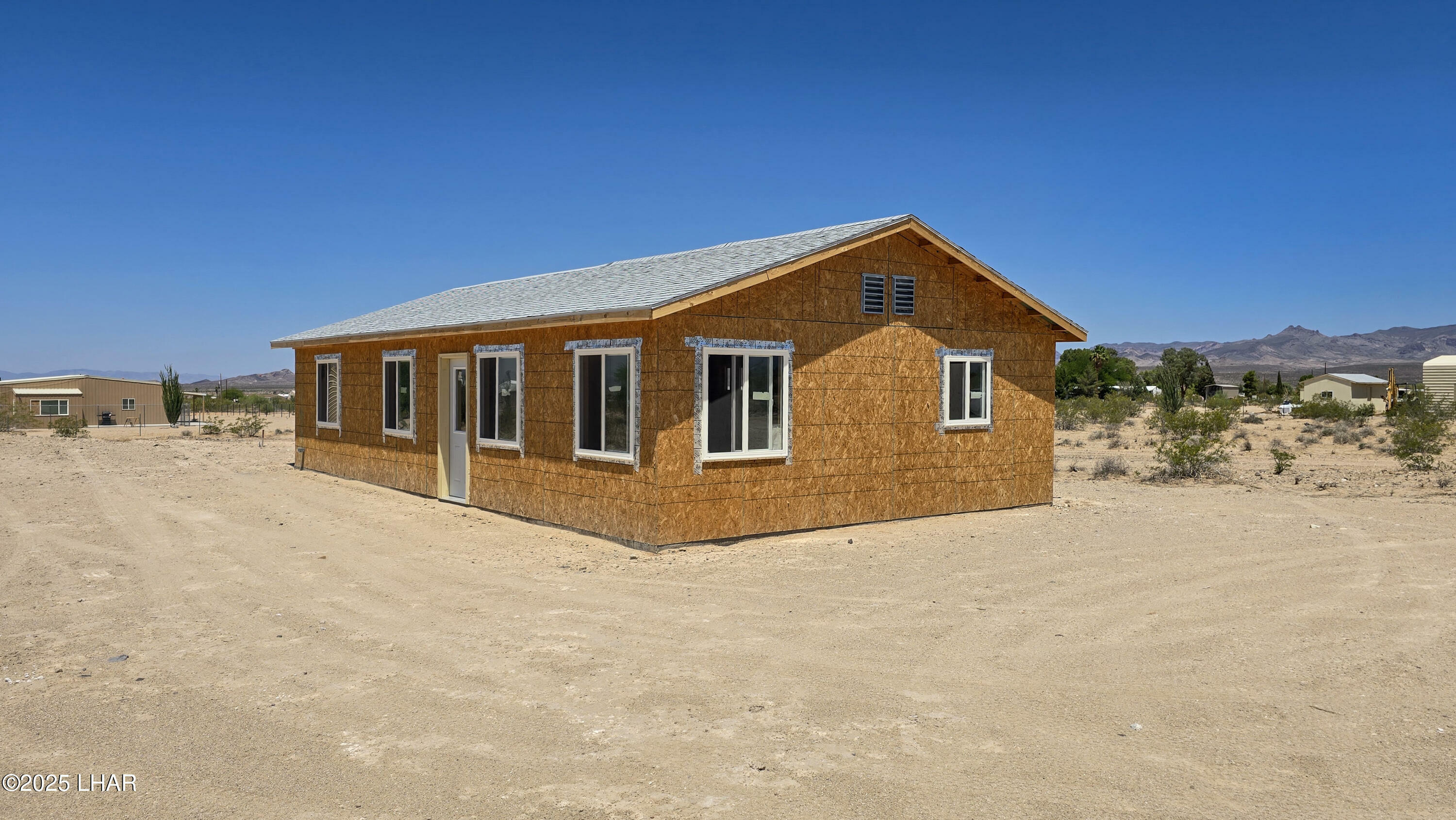 Property Photo: 16457 S Lynn Ave AZ 86438