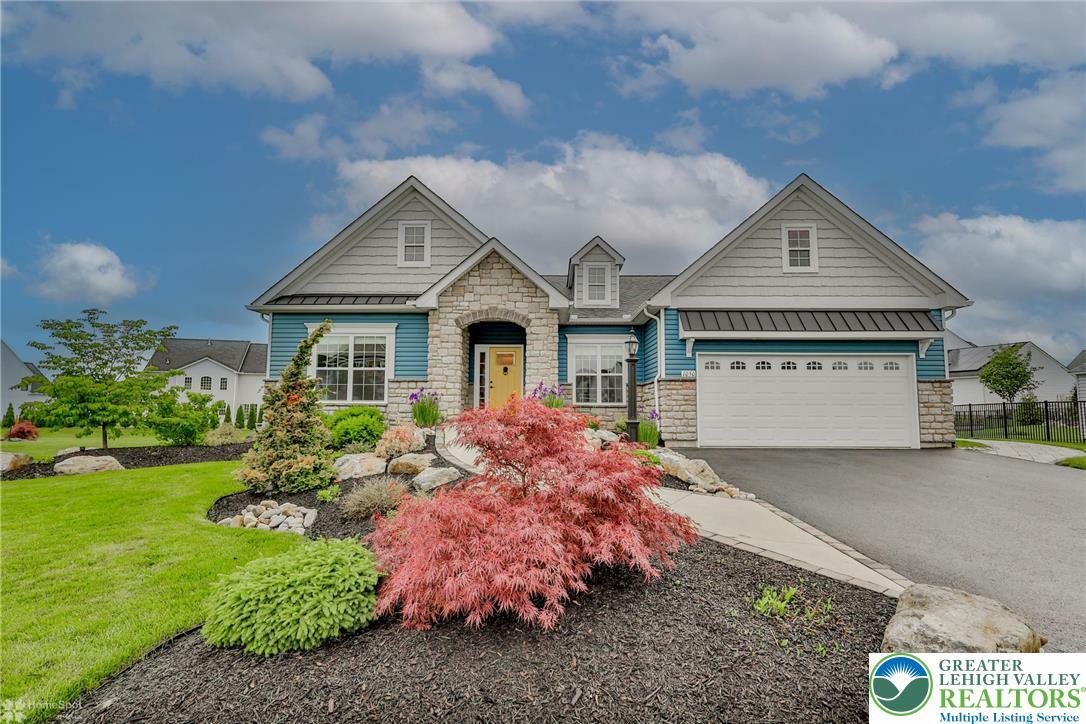 Property Photo: 1050 Lisa Lane PA 18045