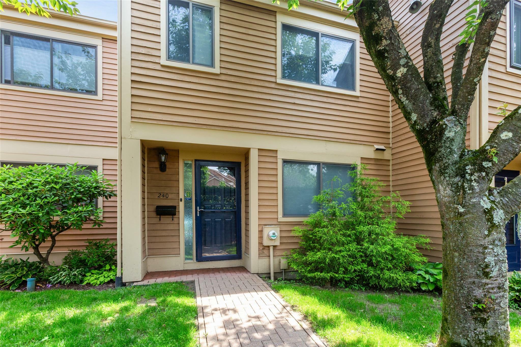 Property Photo: 240 Treetop Crescent NY 10573