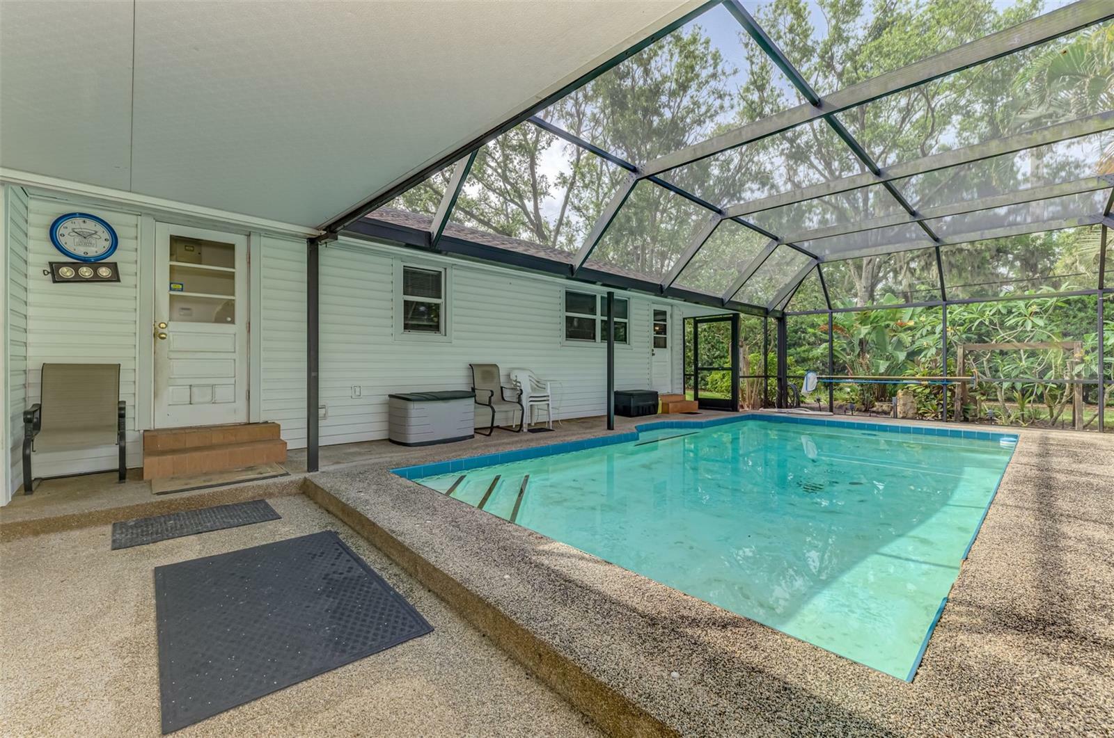 Property Photo: 4511 Wilkinson Road FL 34233