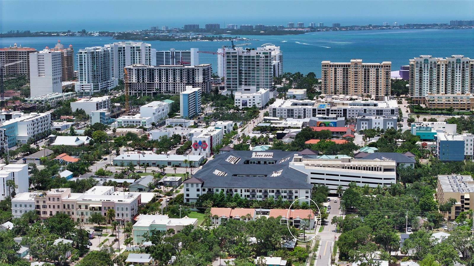 Property Photo: 631 N Orange Avenue 208 FL 34236