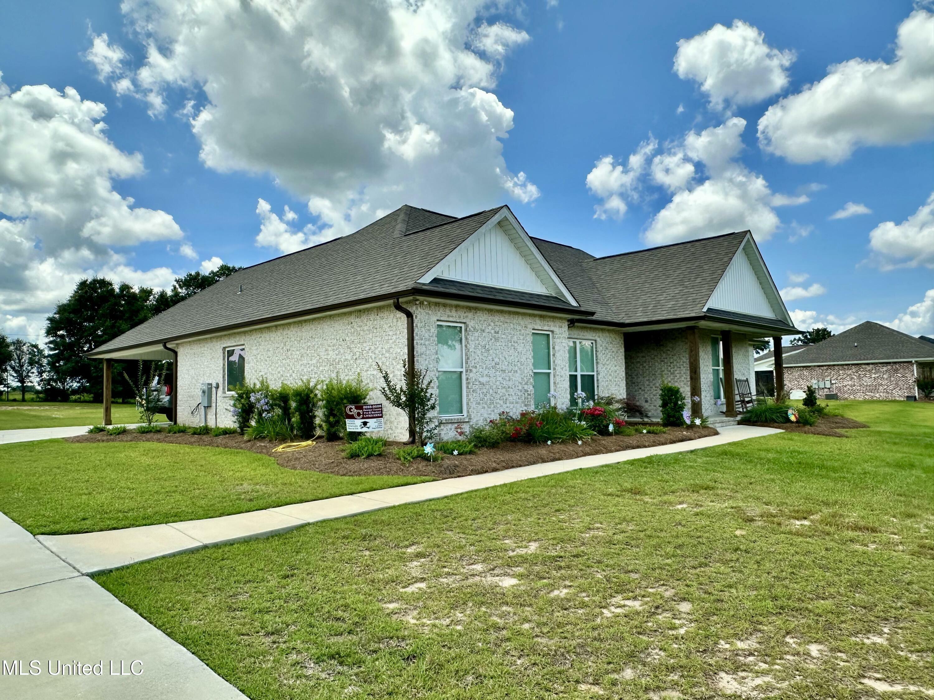 Property Photo: 129 Sandra Parker Drive MS 39452