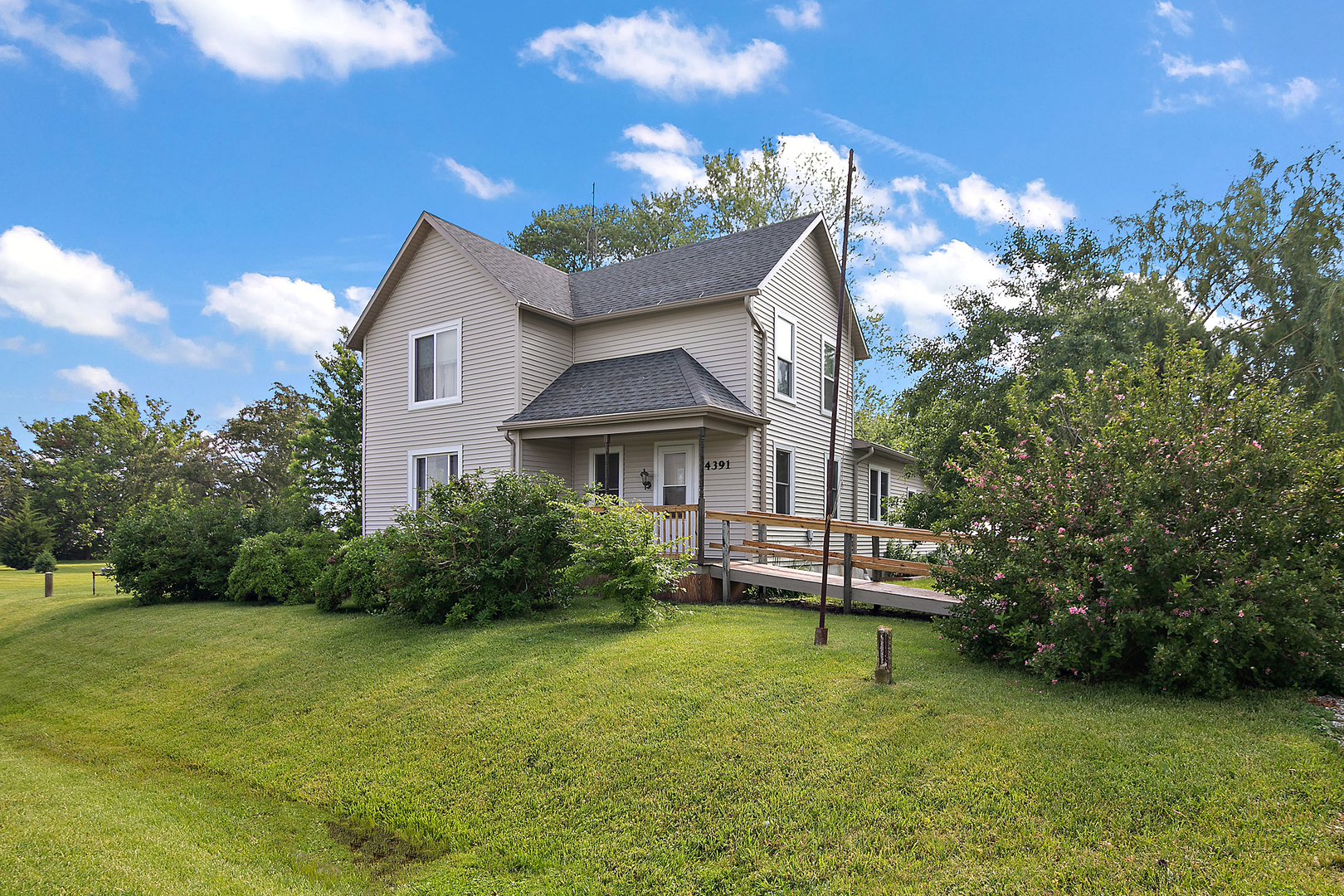 Property Photo: 4391 N State Route 1-17 IL 60954