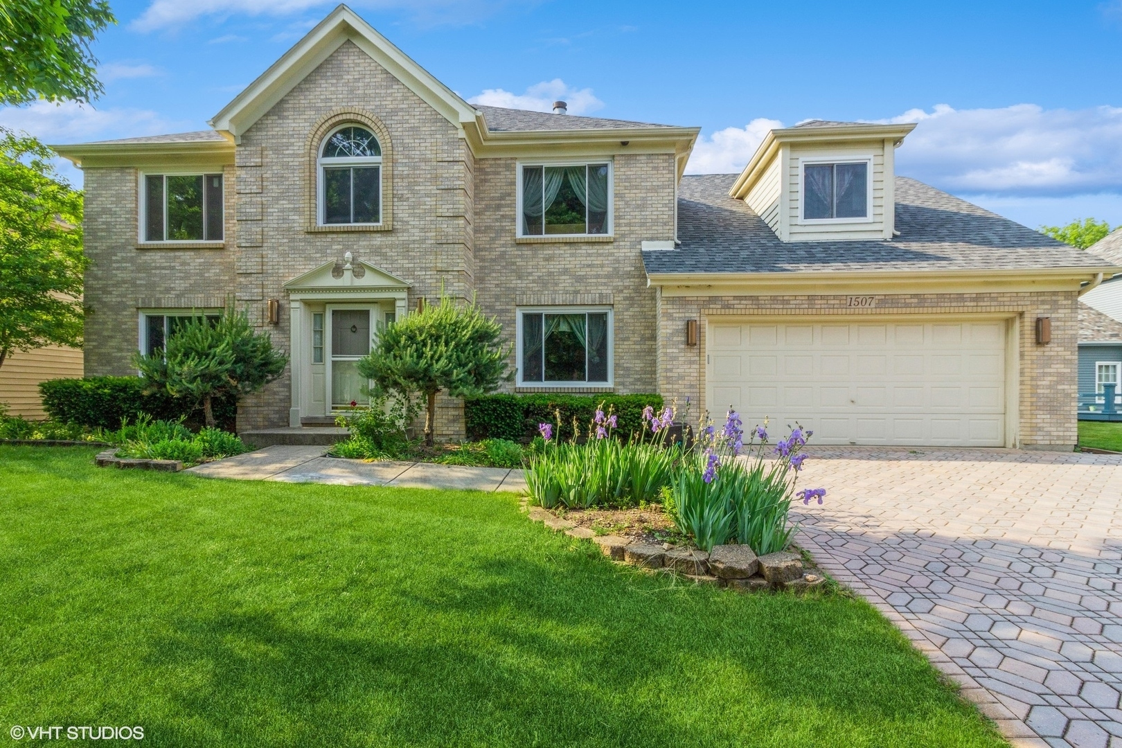 Property Photo: 1507 Ada Lane IL 60540