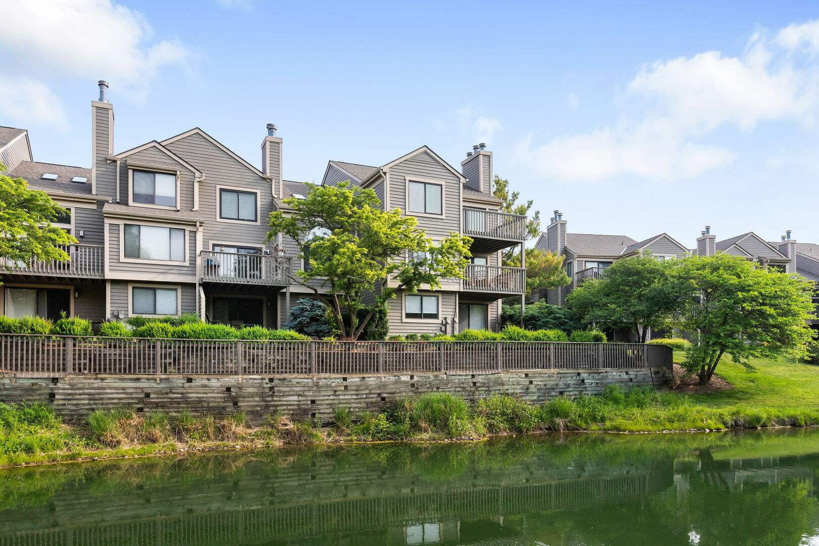 Property Photo: 449 White Oak Lane 449 IL 60010