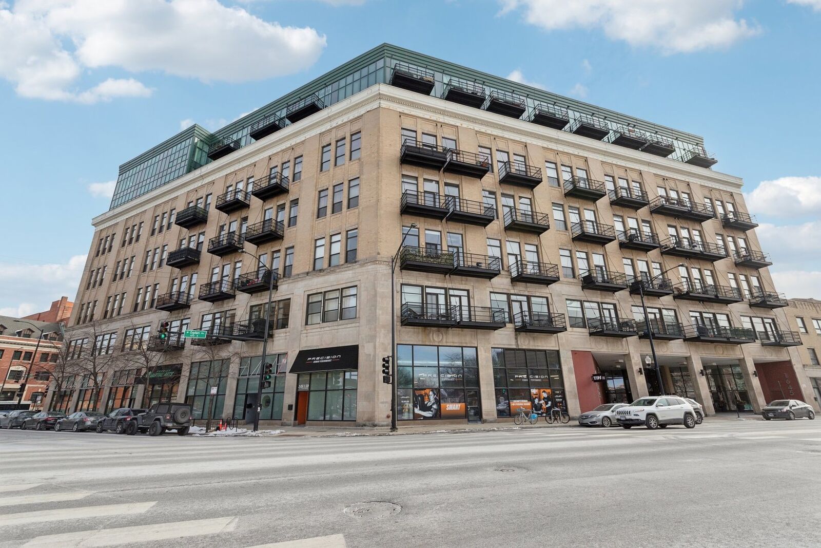 Property Photo:  1645 W Ogden Avenue 516  IL 60612
