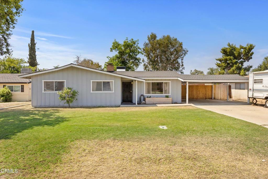 Property Photo:  10217 Enger Street  CA 93312 