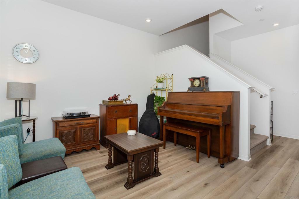 Property Photo:  1807 Mesquite Way  CA 92056 