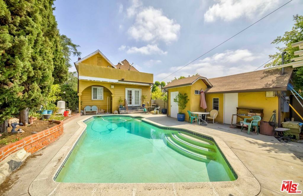 Property Photo: 2354 Laverna Avenue CA 90041