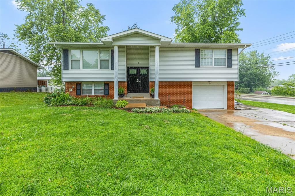 Property Photo: 1 Mileva Court MO 63640